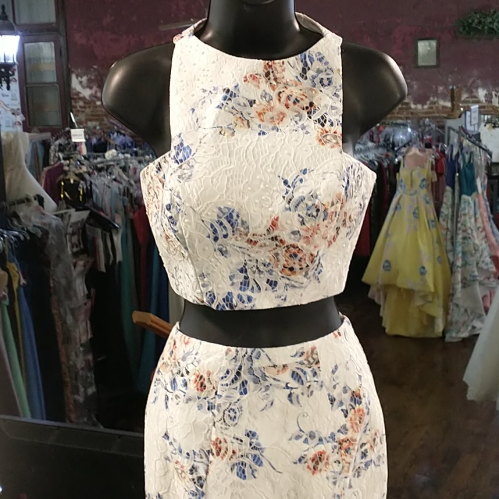 Envious by Karishma 2 piece long dress for Prom - Picture 2 of 12